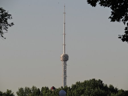17. Turnul de televiziune din Taskent.JPG