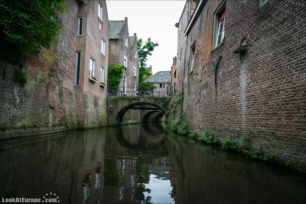 LookAtEurope.com - Фотогалоп по Европе. Чехия, Германия, Голландия.  Подземные каналы города Хертогенбош | Holland, Binnendieze in Hertogenbosch