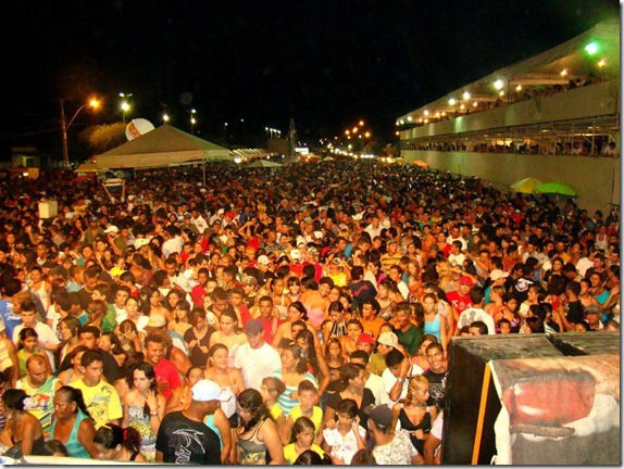 CarnavlBond