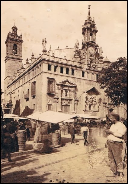 la plaza del mercado. Fotógrafo Esplugas. Ca. 1888
