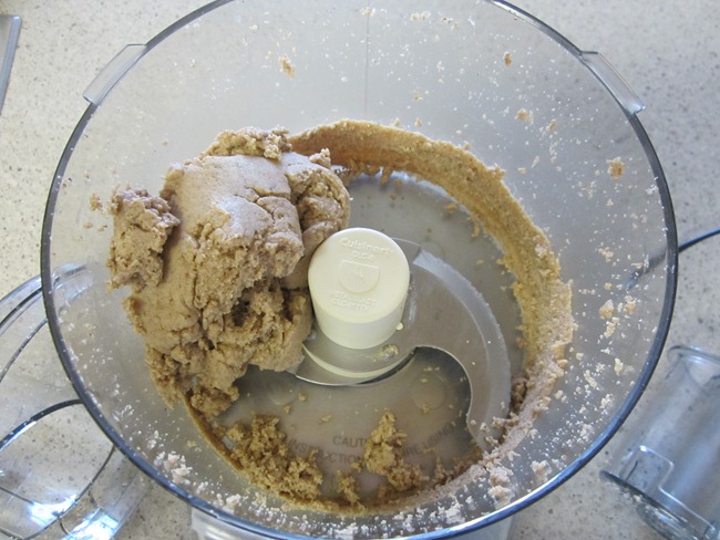 [almond%2520butter%2520071%255B3%255D.jpg]