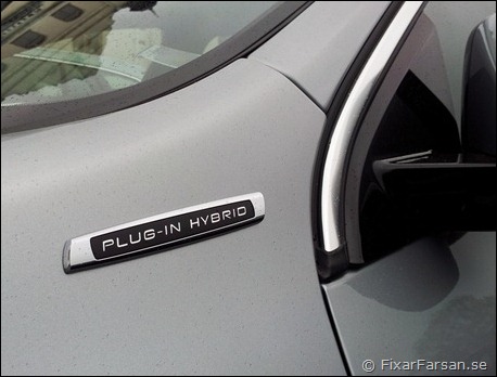 Emblem-Framskärm-Volvo-V60-Plug-IN-Hybrid-D6-AWD-PHEV-Provkörning-Test