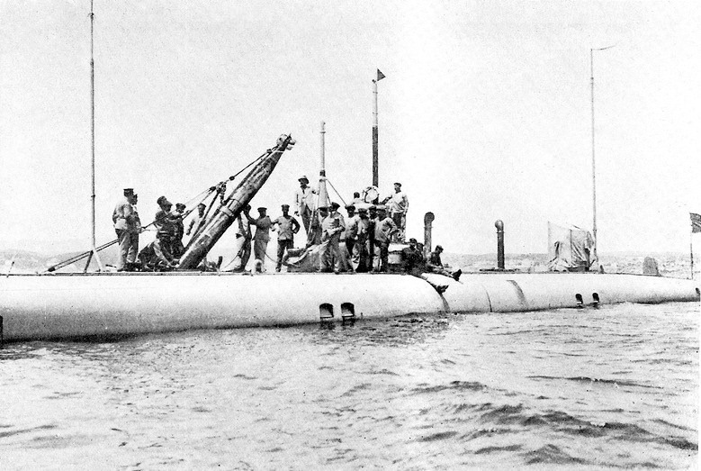 [1913-Submarino-Espadarte.jpg]
