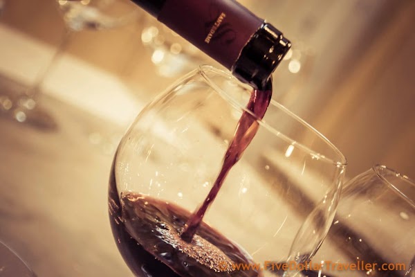 Pour Wine Florence Town Courses-2.jpg