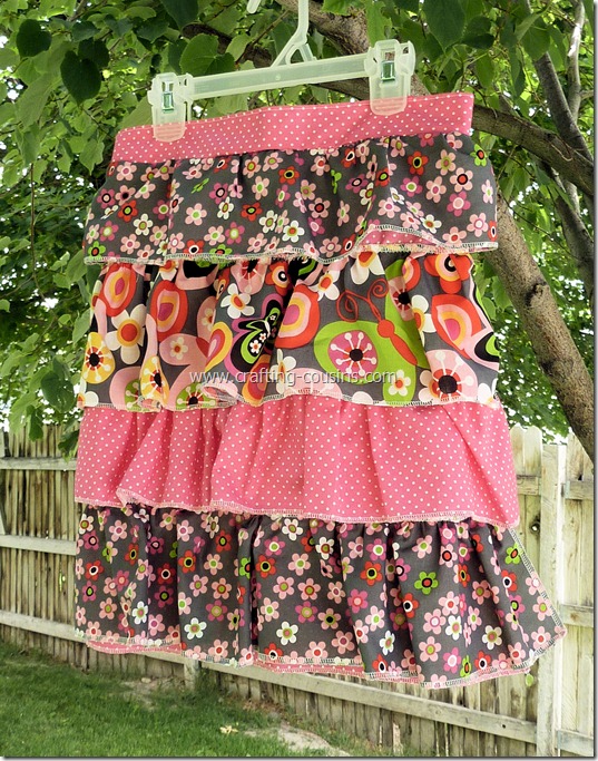 Easy Ruffle Apron Tutorial from the Crafty Cousins