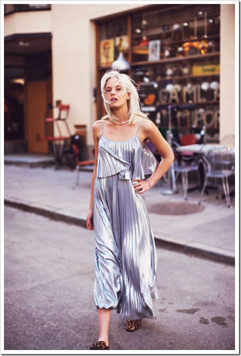 Silver-Pleats-Dress-For-Street-Fashion-_2