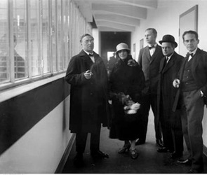 Inauguración-de-la-nueva-Bauhaus-Walter-Gropius Inauguración-de-la-nueva-Bauhaus-Walter-Gropius