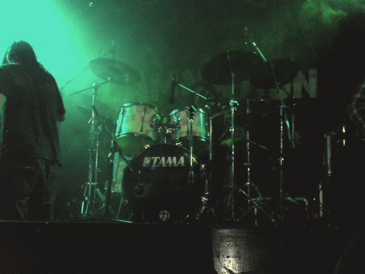 [71938_1673271954511_1318776343_1764170_6707138_n%255B2%255D.jpg]