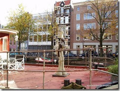 Amsterdam. Barco con estatua de negra - PB090588