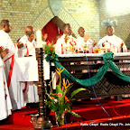 Des évêques catholiques, lors d’une messe officiée par le cardinal Laurent Mosengwo Pasinya (au centre) le 12/1/2012 à la Cathédrale Notre Dame du Congo. Radio Okapi/ Ph. John Bompengo