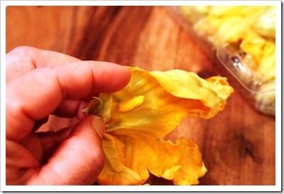 Squash Blossoms Quesadillas | Quesadillas de Flor de Calabaza