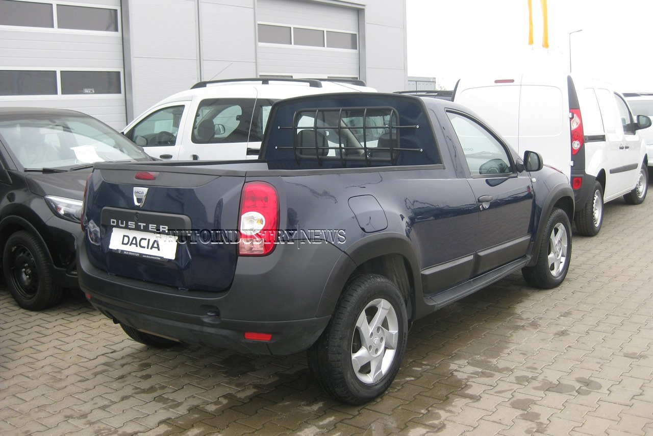 [Dacia-Duster-Pickup-prototype-1%255B3%255D.jpg]