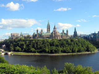 Une vue de la colline du Parlement à Ottawa (Canada). Ph. horizon-virtuel.com