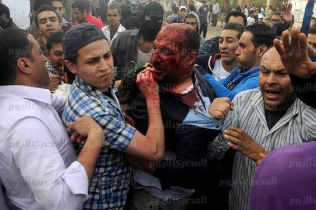 صور من الفوضى المنظمة التي تقف وراءها المعارضة المصرية وما تسمى جبهة الإنقاذ 580106_440628742688894_1841709873_n