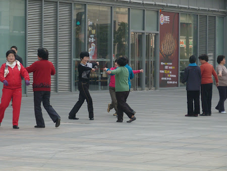 Chinezoaice dansand in Wuxi