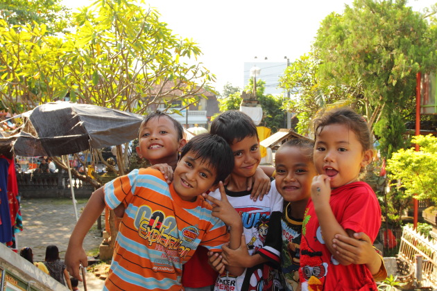 Smiling Balinese Kids at Sukowati market, Bali, Indonesia