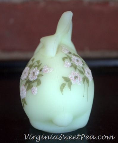 [Yellow%2520Fenton%2520Rabbit%2520Back%255B3%255D.jpg]