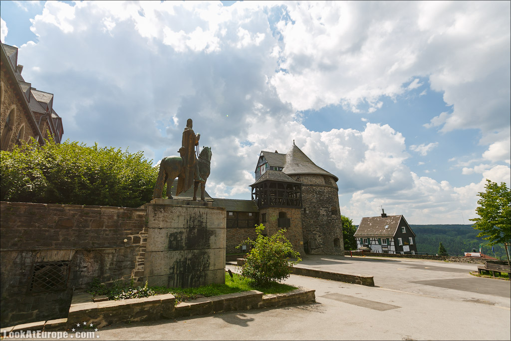 LookAtEurope.com | Европейские фото путешествия. Германия, Замок Шлоссбург ан дер Вуппер | Germany, Schlossburg an der Wupper