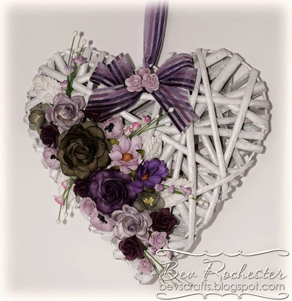 bev-rochester-willow-heart-decoration