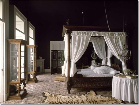 Master bedroom Sorrento villa