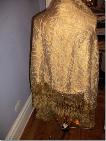 vivian shawl back
