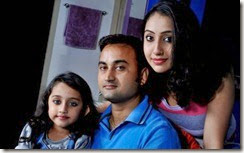 nithya_das_family_pics