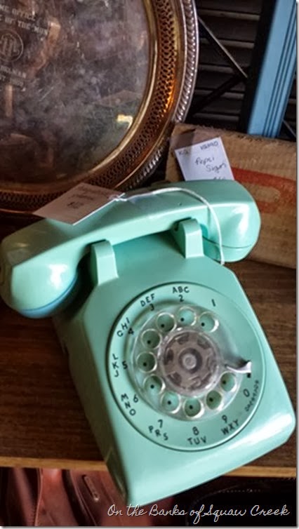 aqua vintage phone