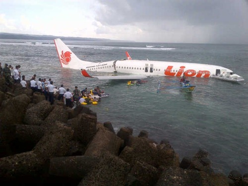 Lion Air jatuh di Bali (6)