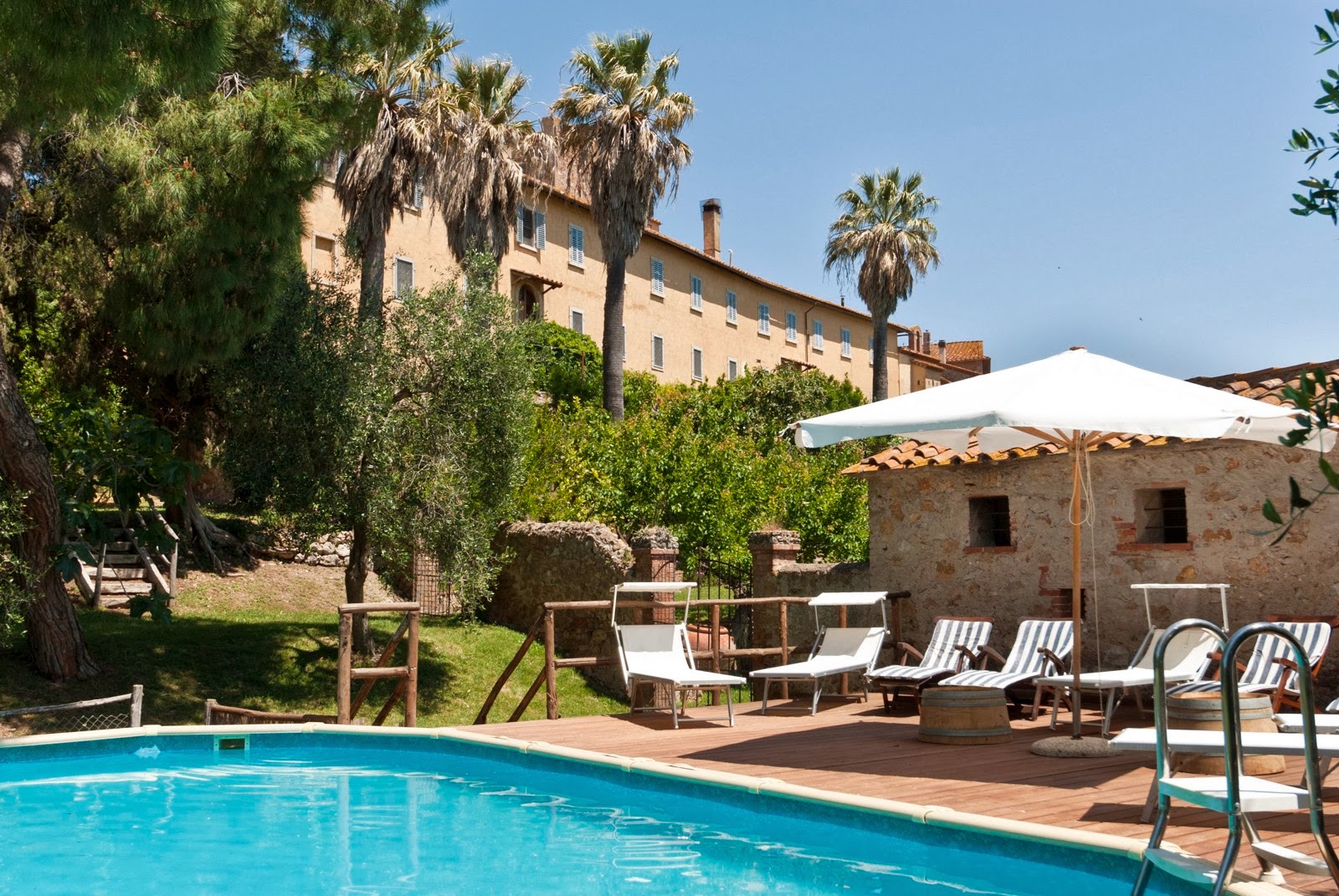 I Trofei, Aiuto domestico in Toscana