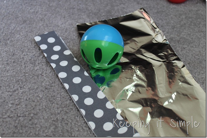 fabric wrapped decor ball (1)