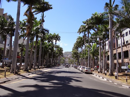 Principalul bulevard din Port Louis