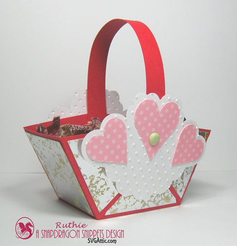 Hearts mini handle favor basket - SnapDragon Snippets - Ruthie Lopez