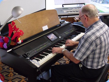Alan Dadson played the Clavinova for us making full use of the rhythms/styles to provide magnificent orchestrations.