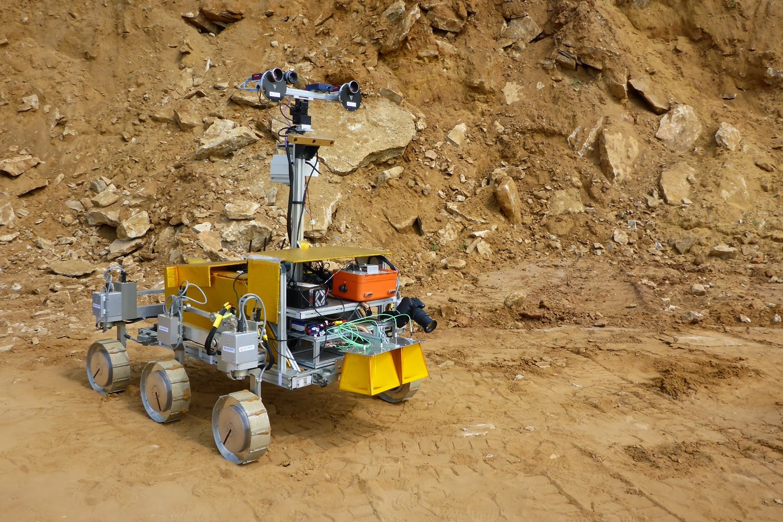 [ESA-Rover-3%255B4%255D.jpg]