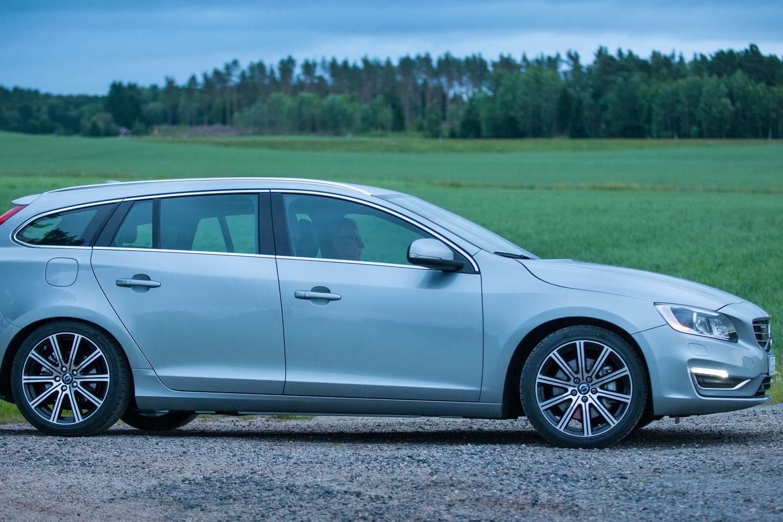 [Volvo-New-Engines-8%255B2%255D.jpg]