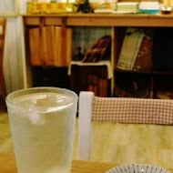 日日村咖啡食堂