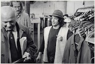 Den Uyl op bezoek bij La Poubelle