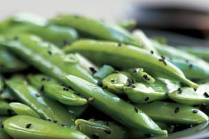 Steamed Sugar Snap Peas with Black Sesame Seeds