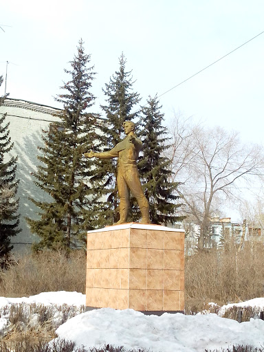 Памятник Г. С. Титову