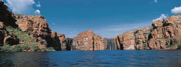 Silver Discoverer takes you to explore King George Falls and the red cliffs of Kimberley, Australia.