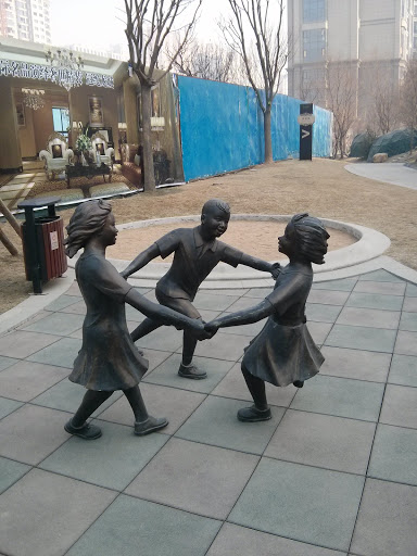 儿童雕像