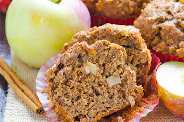 Healthy Apple Muffins