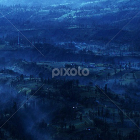 mentari masih malu memancarkan cahaya paginya by Ully Zoelkarnain - Landscapes Mountains & Hills