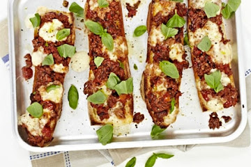 Sloppy Joe pizza breads