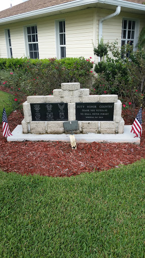 Veterans Memorial At 4 Lakes