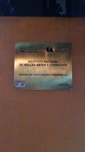 Placa - Instituto Nacional De Bellas Artes Y Literatura