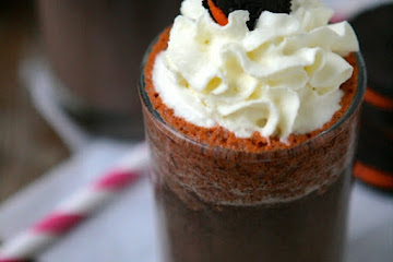 Halloween Oreo Frozen Hot Chocolate