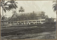 Bedrijfspand in aanbouw