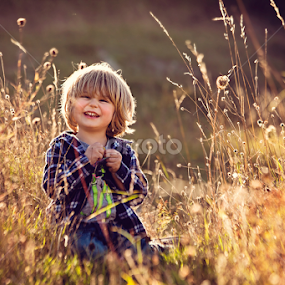 I'm a cheeky Muffin :) by Claire Conybeare - Chinchilla Photography - Babies & Children Toddlers