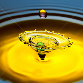 by Muhamad Firman - Abstract Water Drops & Splashes